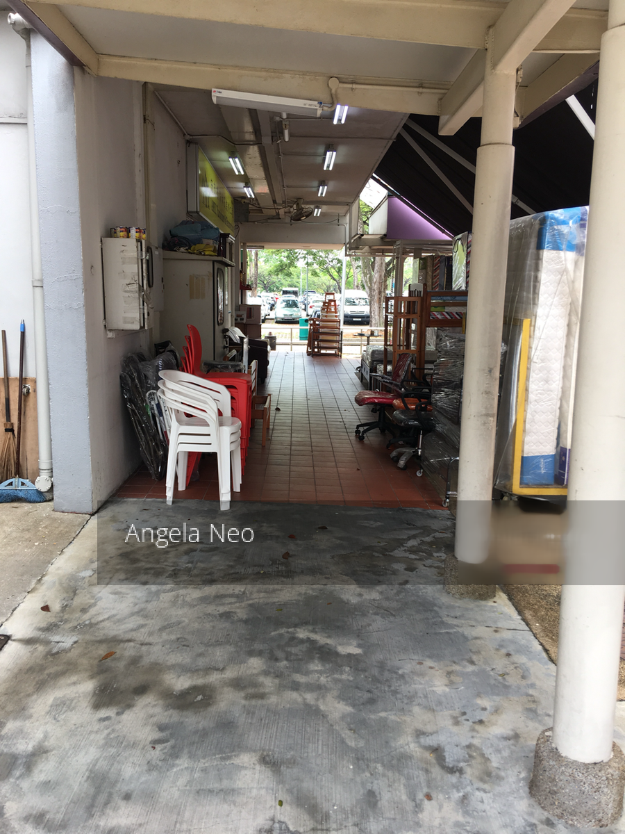 Ang Mo Kio Avenue 6 (D20), Shop House #255940181